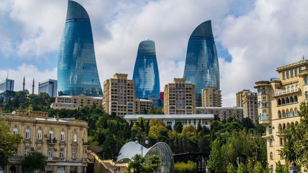 برج های شعله باکو ؛ آتش در قلب آذربایجان