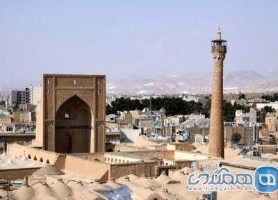 مسجد جامع سمنان یکی از مساجد دیدنی ایران به شمار می رود