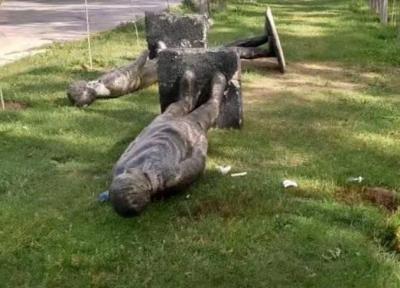 عزل یک مقام مسئول پس از سقوط مرگبار مجسمه در پارک اراک